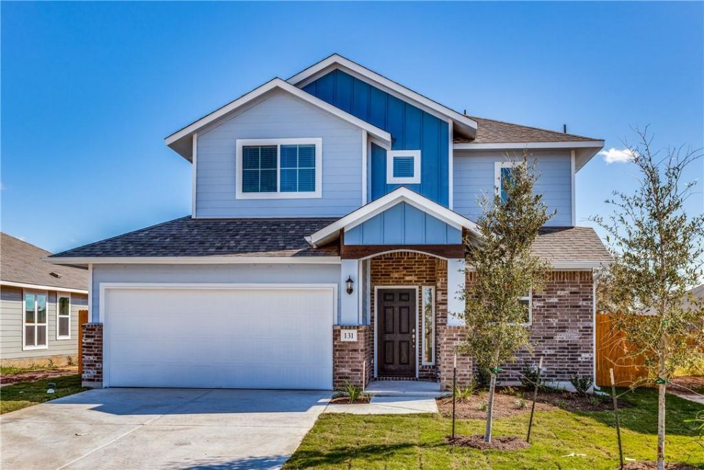 131 Trailside Ln, Bastrop, TX 78602 Main Photo