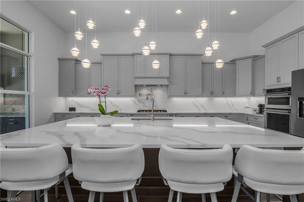 6137 Megans Bay Dr, Naples, FL 34113 Photo