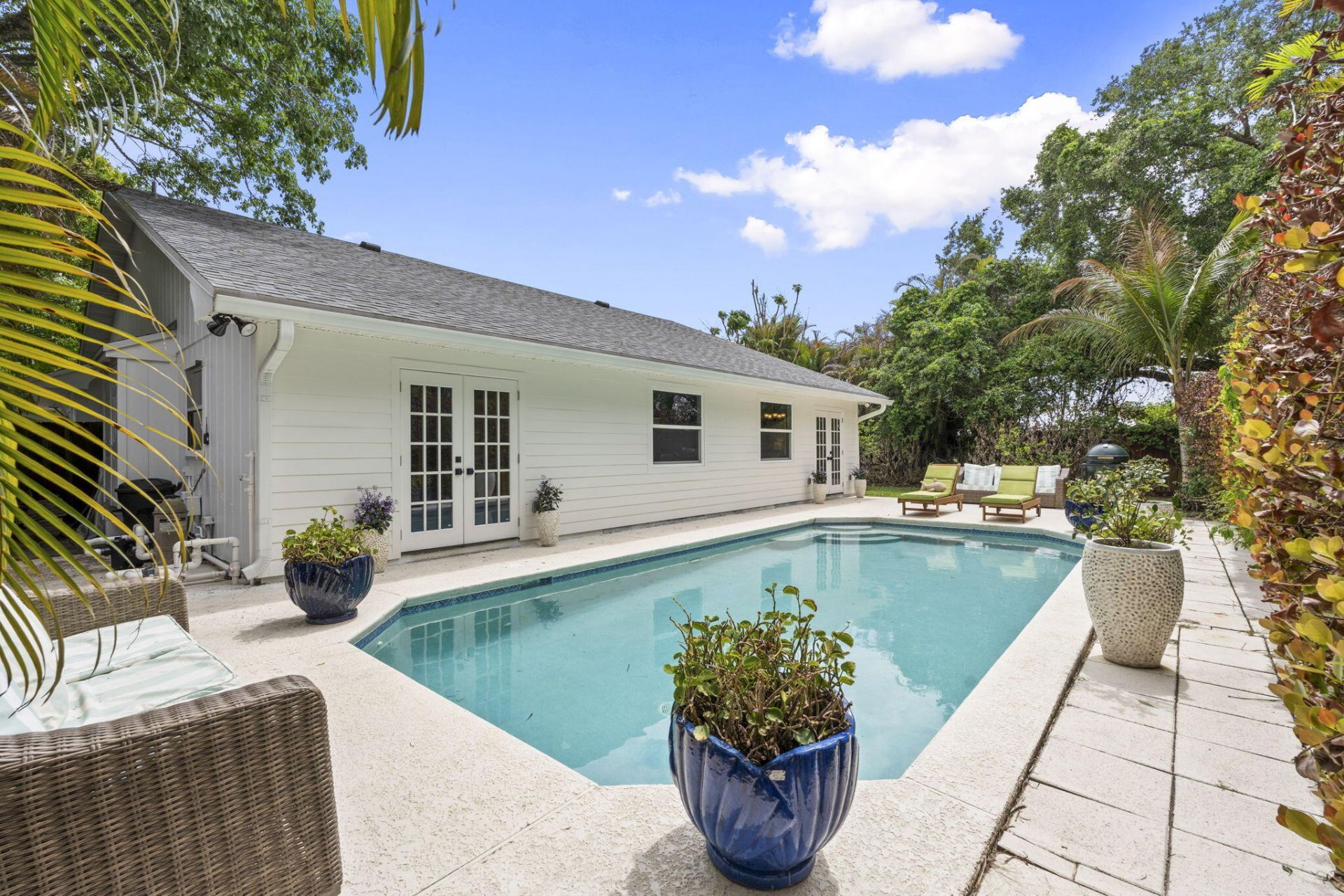 1904 NE Avenida Dracaena, Jensen Beach, FL 34957 Photo