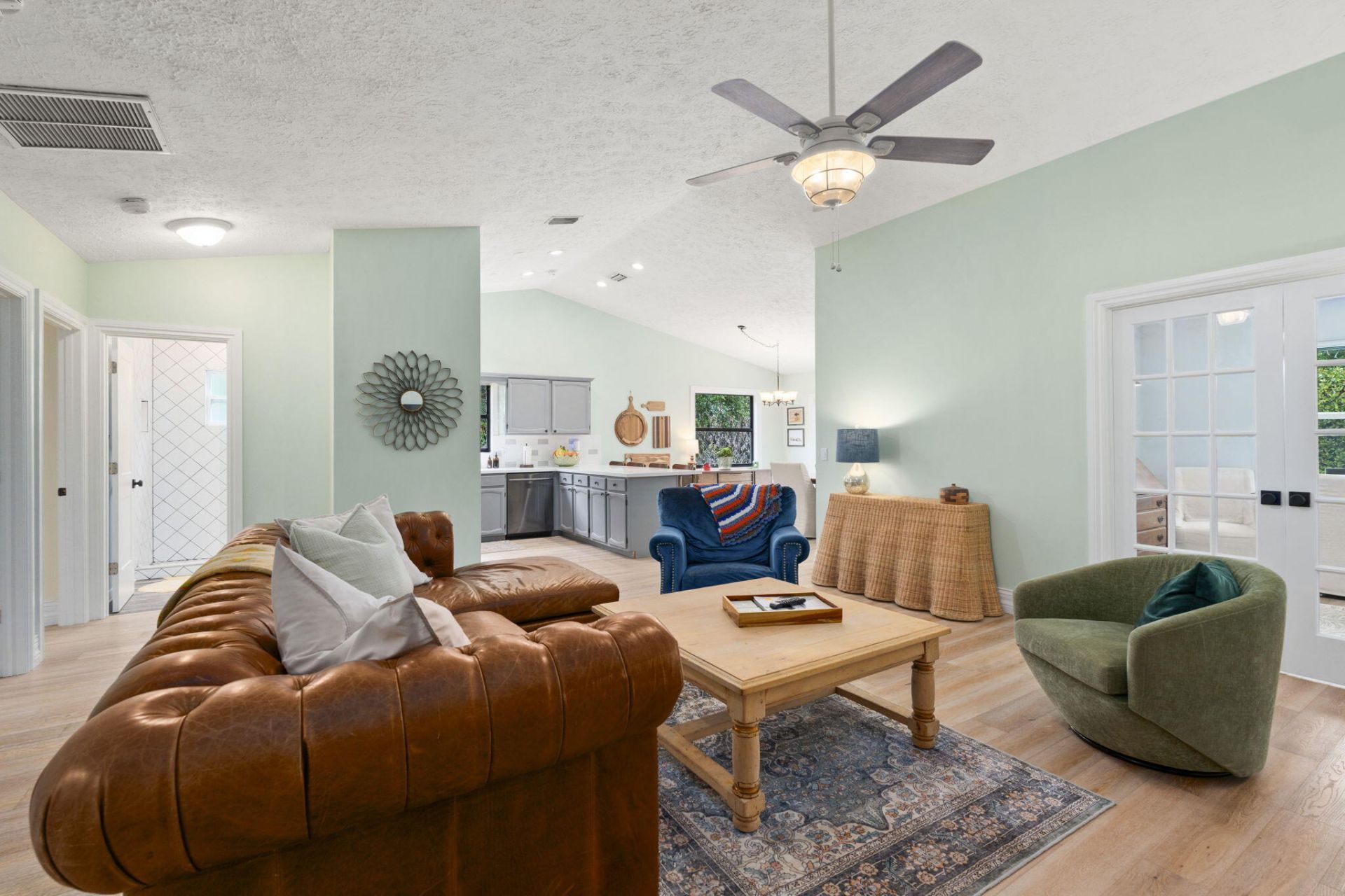 1904 NE Avenida Dracaena, Jensen Beach, FL 34957 Photo