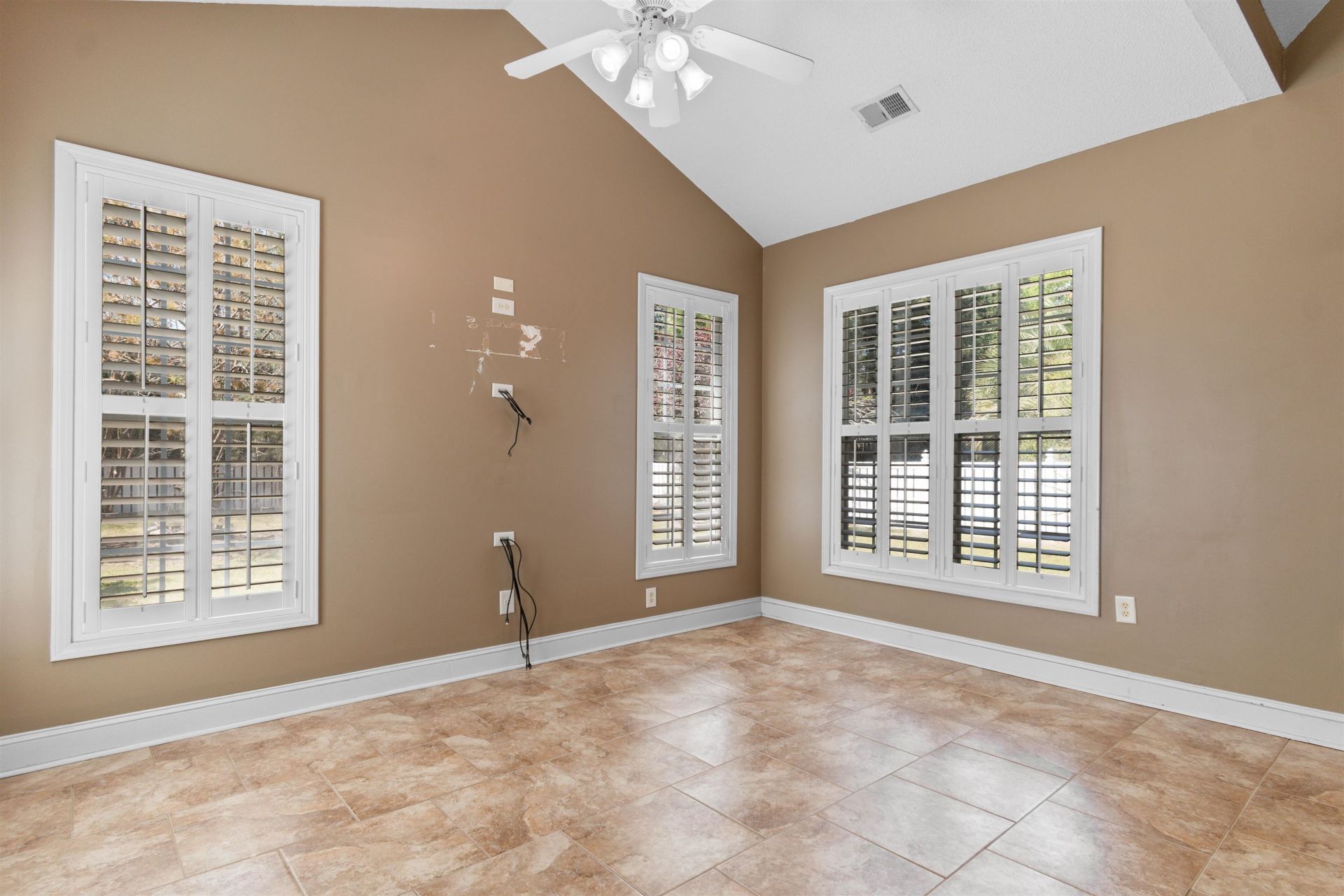 2356 Covington Dr.  Photo 13