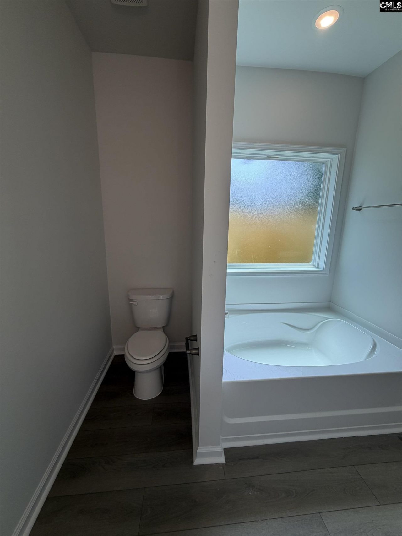 713 Samantha Street Photo 12