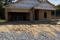 713 Samantha Street photo 4