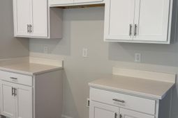 713 Samantha Street photo 4