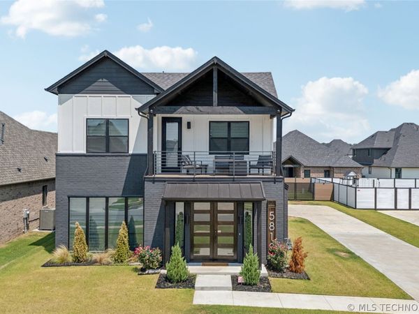 5813 E 126th Place S, Bixby, OK 74008