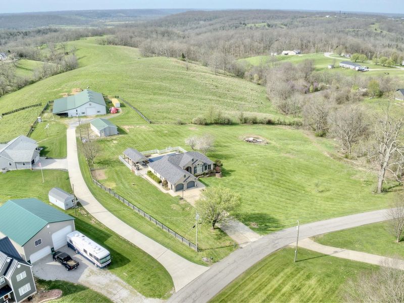 715 Heritage Drive, Sparta, KY 41086 Photo 2