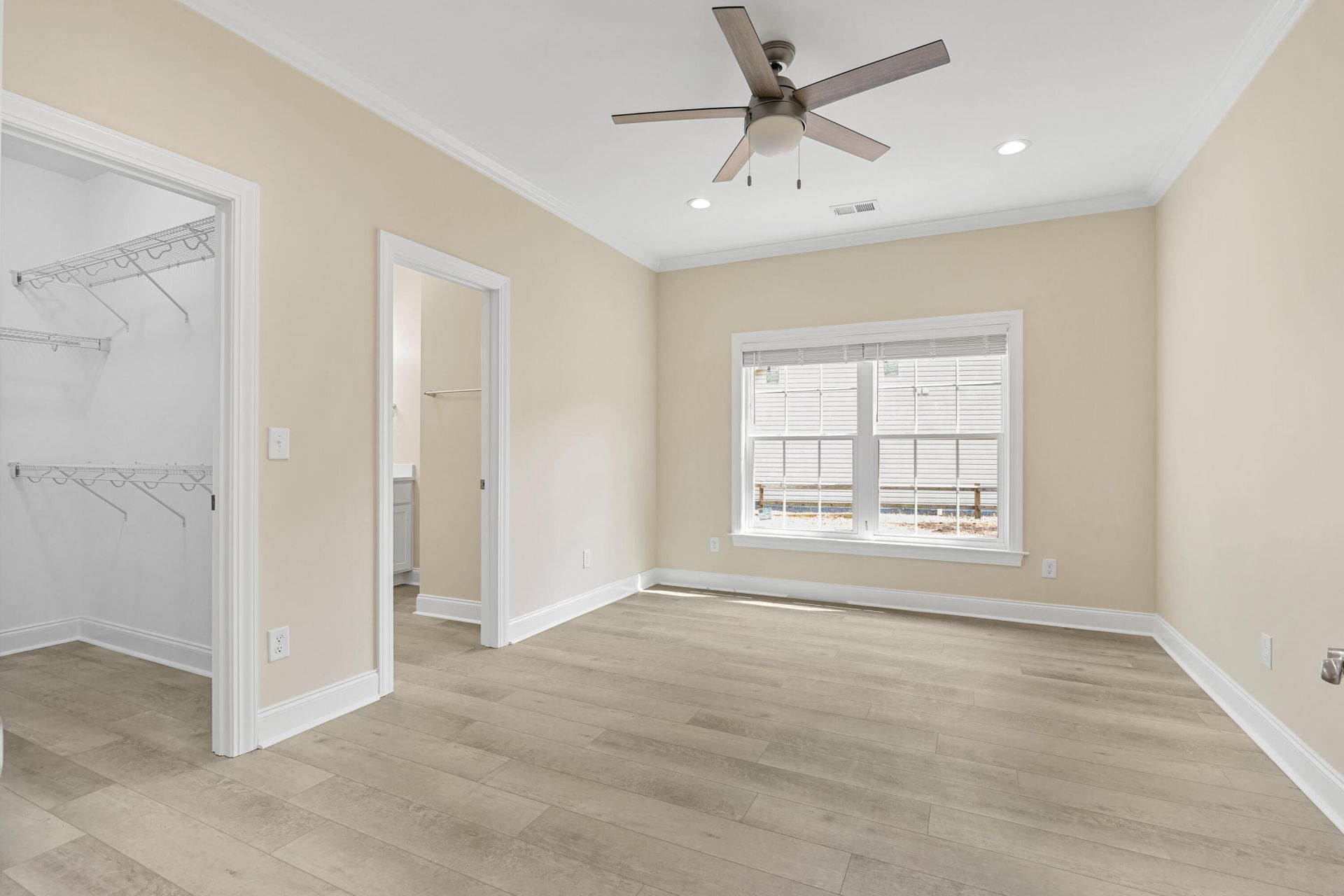 1809 Zelasko Drive Photo 15