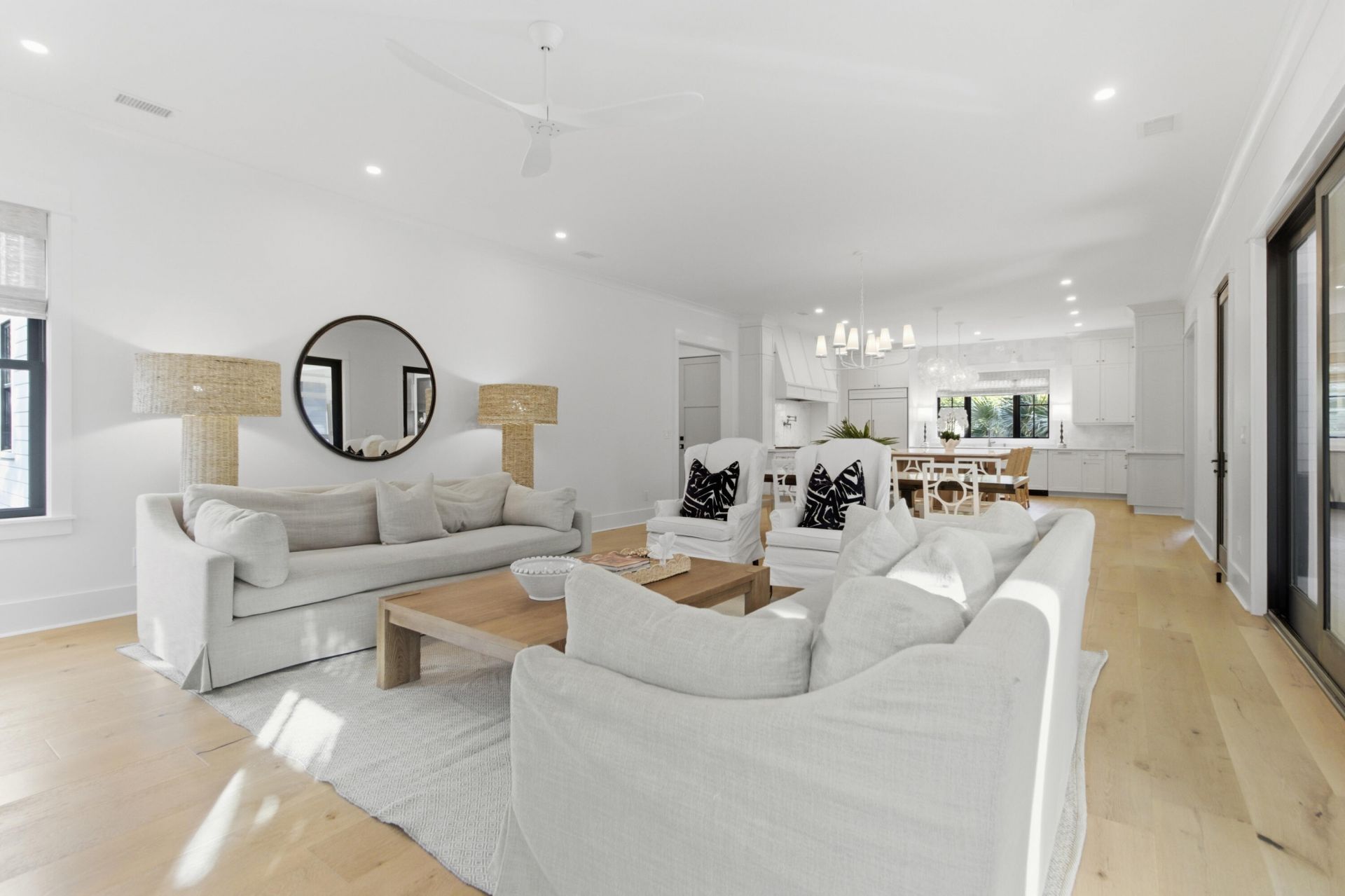 8 29th Avenue Photo 17