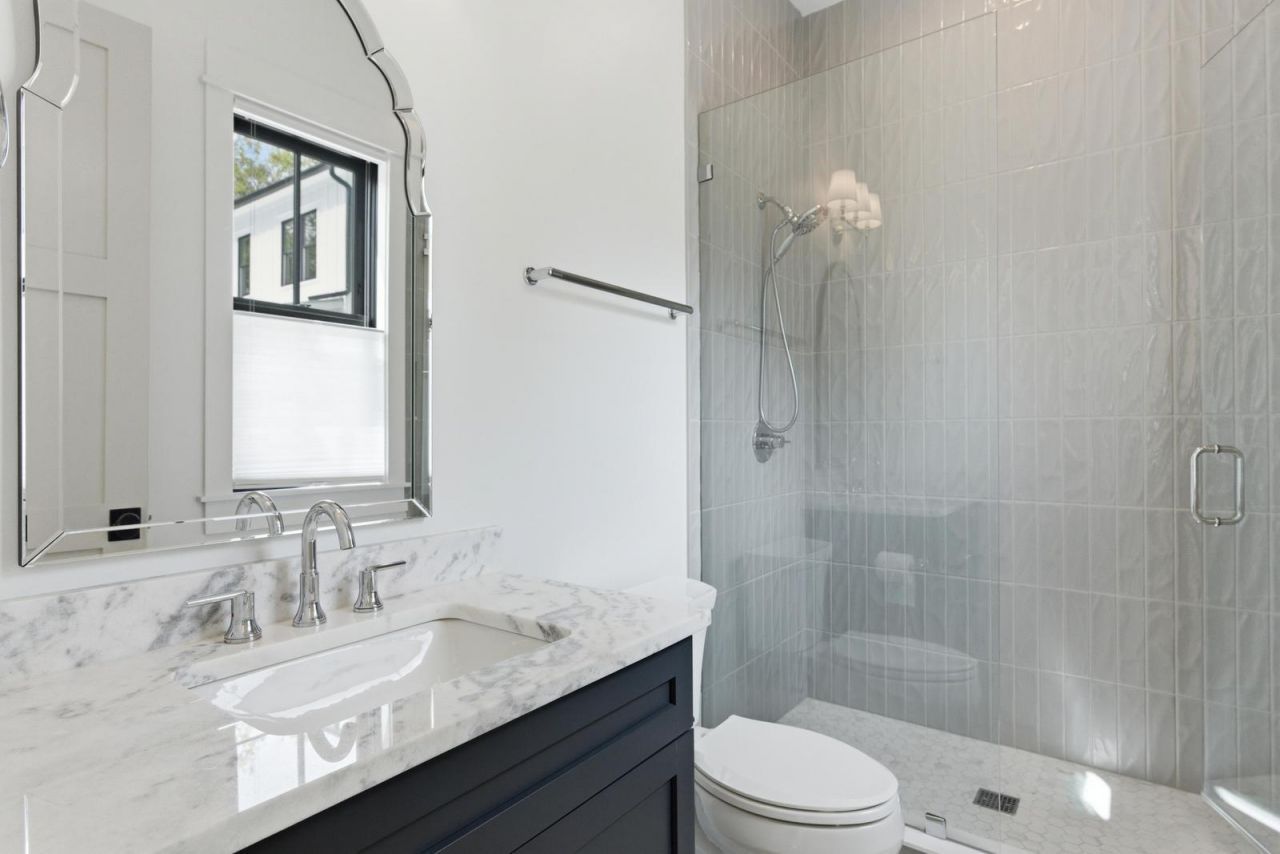 8 29th Avenue Photo 26