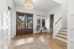 8 29th Avenue photo 4