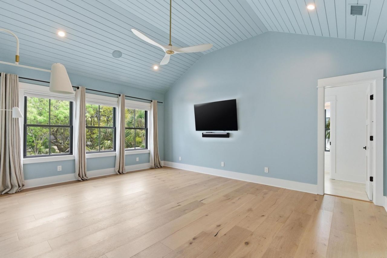 8 29th Avenue Photo 40