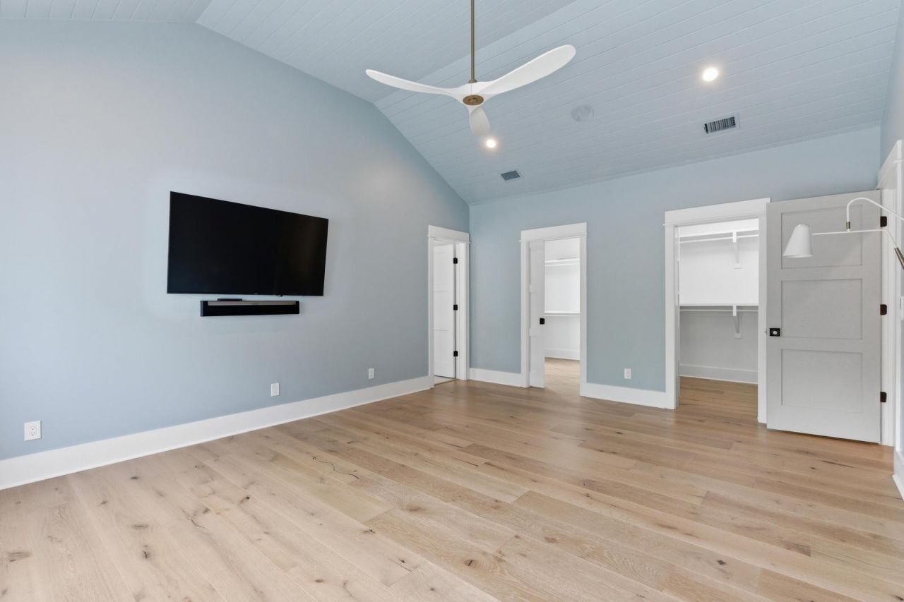 8 29th Avenue Photo 41