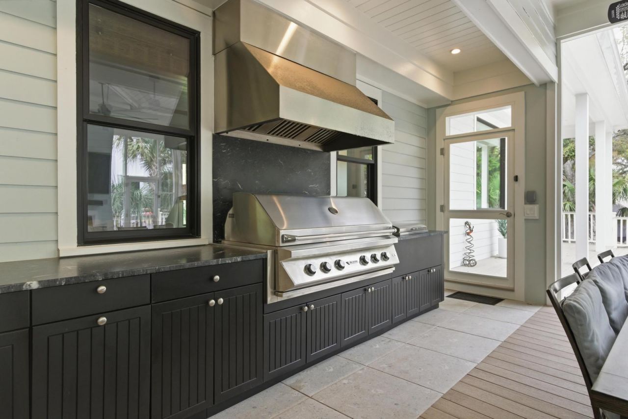 8 29th Avenue Photo 54