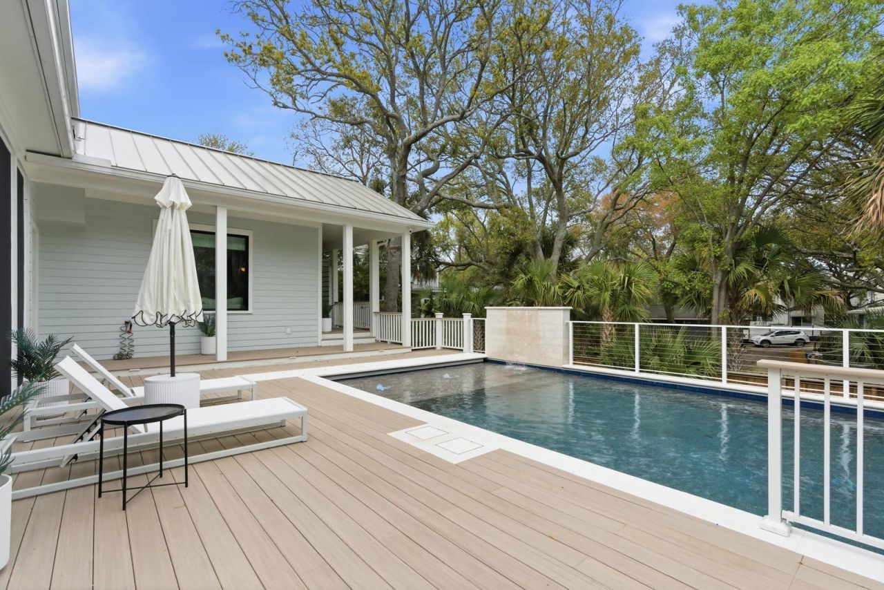 8 29th Avenue Photo 55