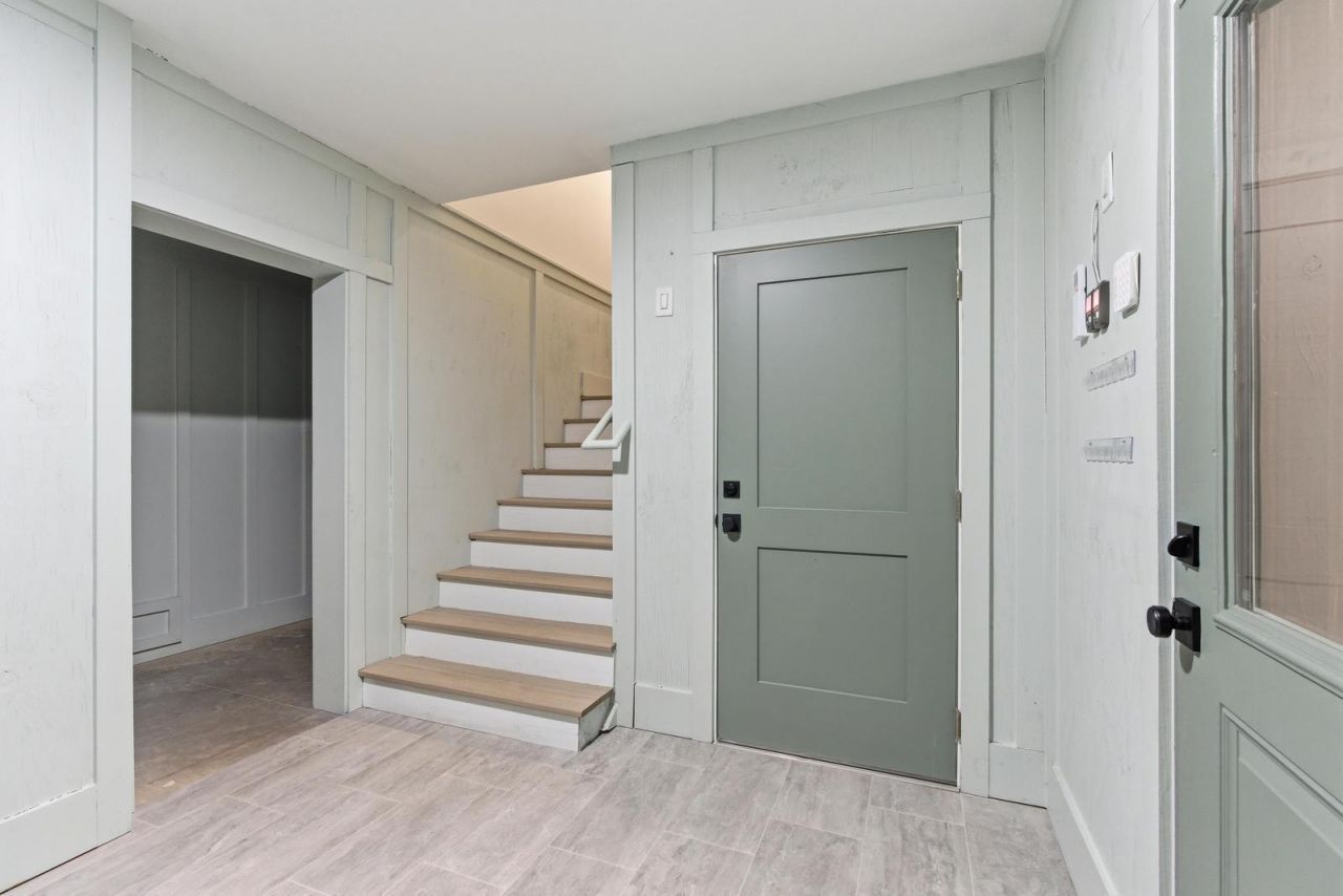 8 29th Avenue Photo 60