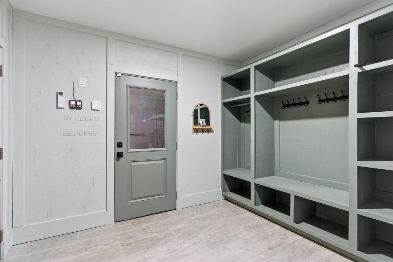 8 29th Avenue Photo 61