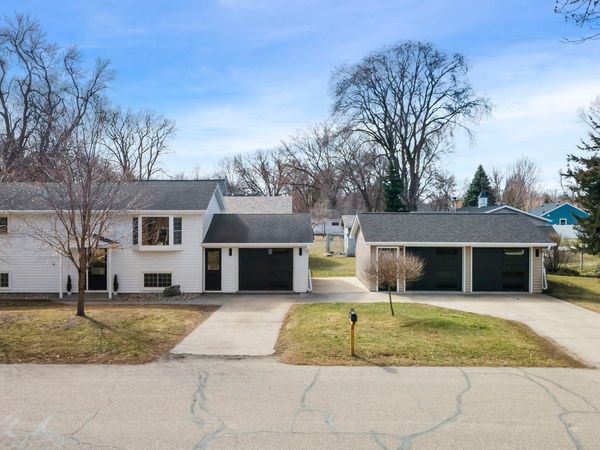 501 W Saint Paul Street, Litchfield, MN 55355