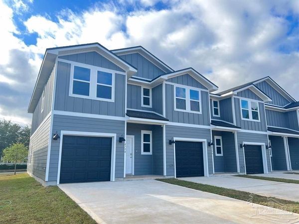 4503 Wendell St, Pace, FL 32571