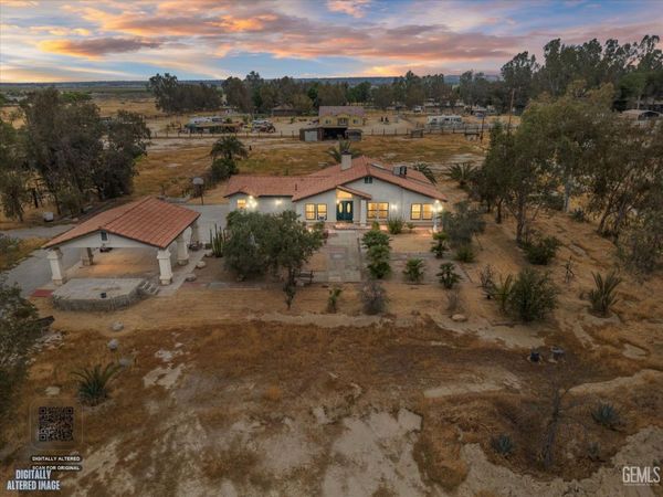 5504 E White Lane, Bakersfield, CA 93307