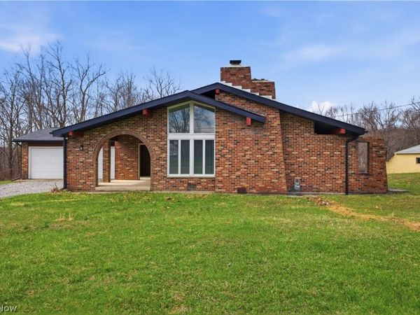 1348 Parshall Road , Wellsville, OH 43968