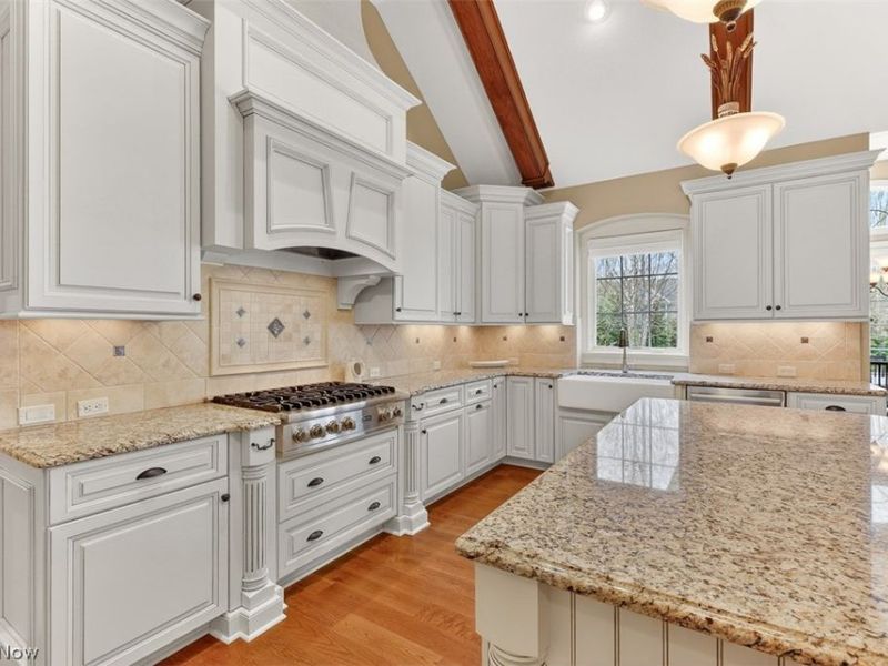 7565 Cottonwood Trail , Chagrin Falls, OH 44023 Photo 13