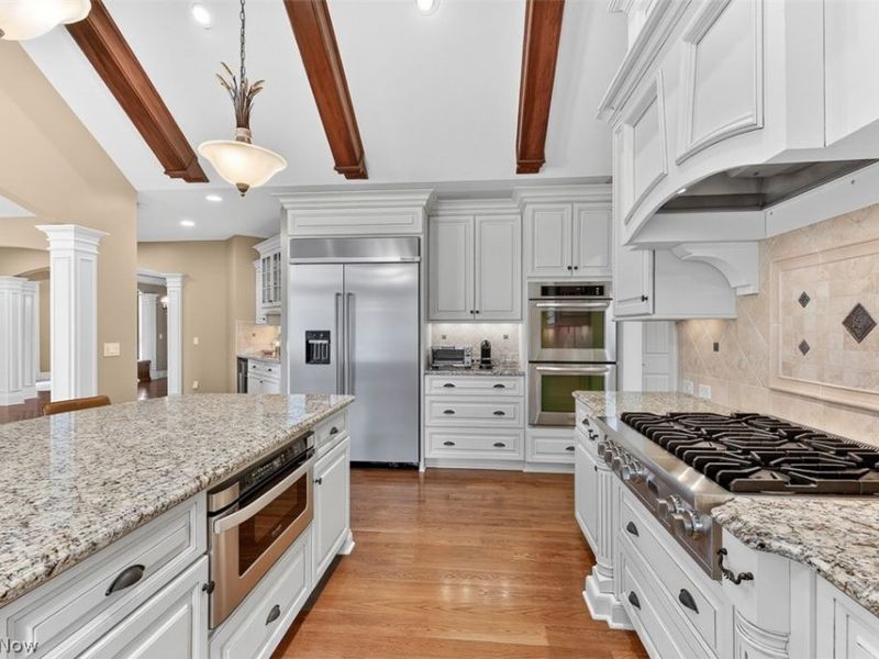 7565 Cottonwood Trail , Chagrin Falls, OH 44023 Photo 14