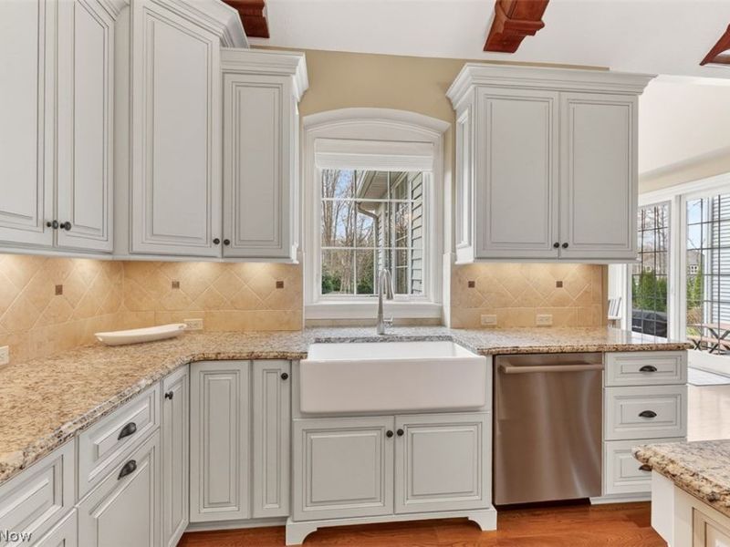 7565 Cottonwood Trail , Chagrin Falls, OH 44023 Photo 16