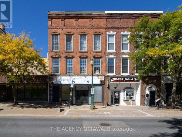 18 King Street West, Brockville, ON K6V3P6