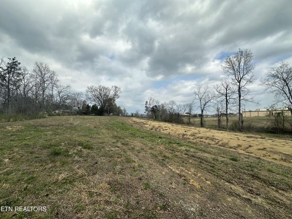 Isbill Rd, Madisonville, TN 37354