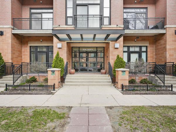 614 W Doty Street, Unit 102, Madison, WI 53703