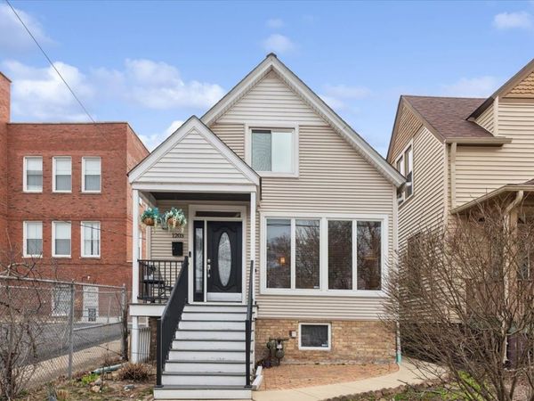 1203 Florence Avenue, Evanston, IL 60202