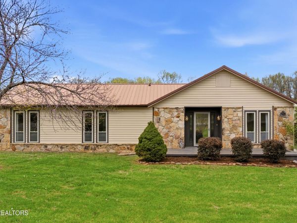 157 Johnson Drive , Lenoir City, TN 37771