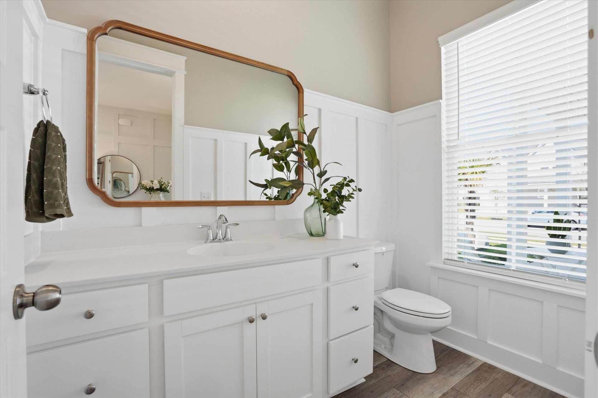 389 Parish Farms Drive Photo 12