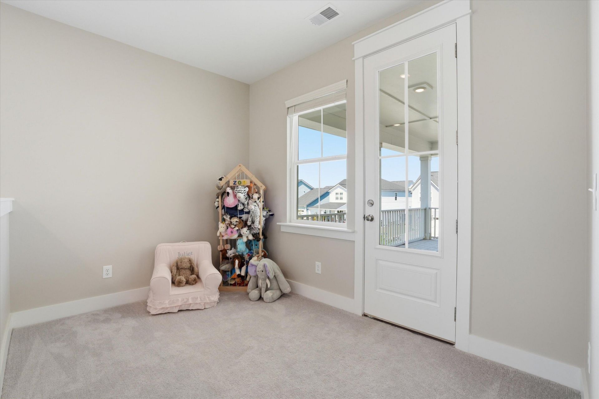 389 Parish Farms Drive Photo 25