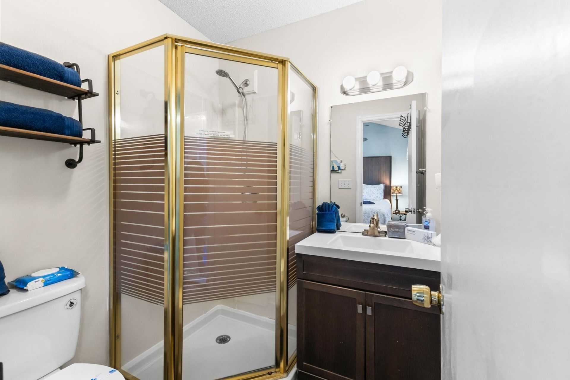 6001 - 1713 S Kings Hwy.  Photo 22