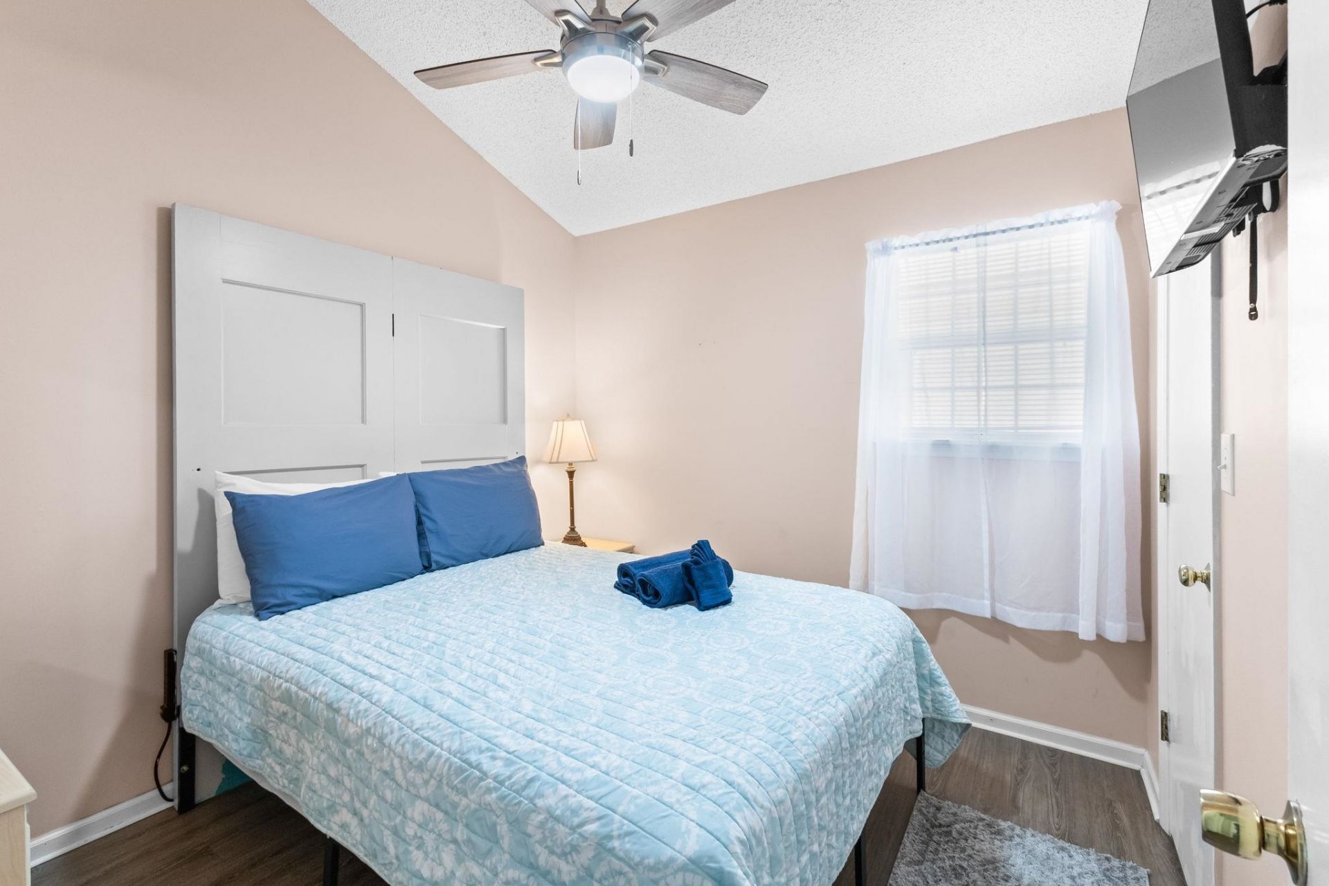 6001 - 1713 S Kings Hwy.  Photo 23