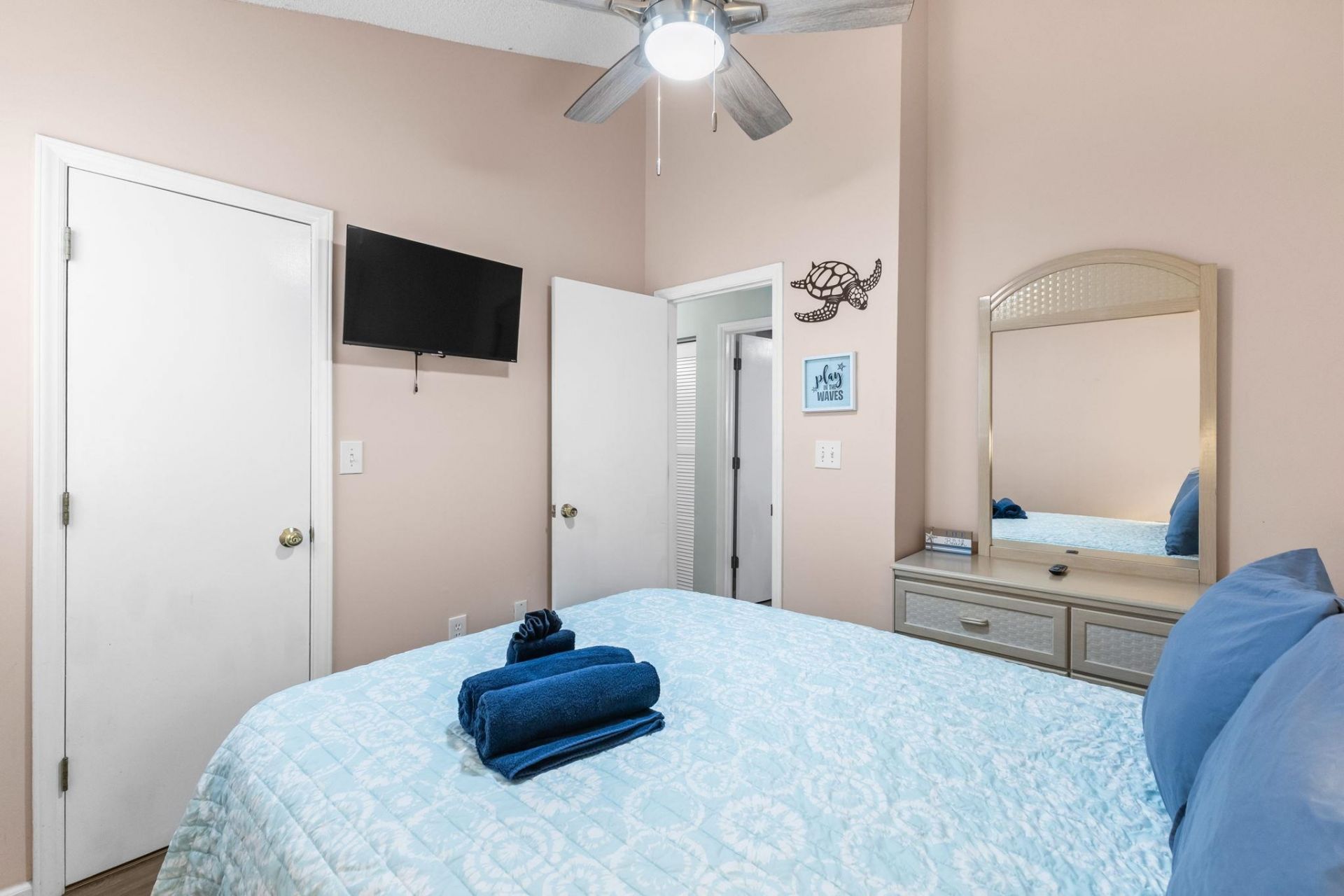 6001 - 1713 S Kings Hwy.  Photo 24