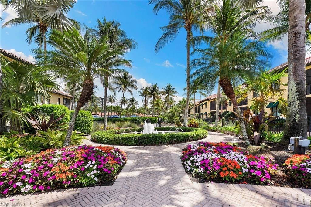 965 Sandpiper St, Unit J204, Naples, FL 34102 Photo