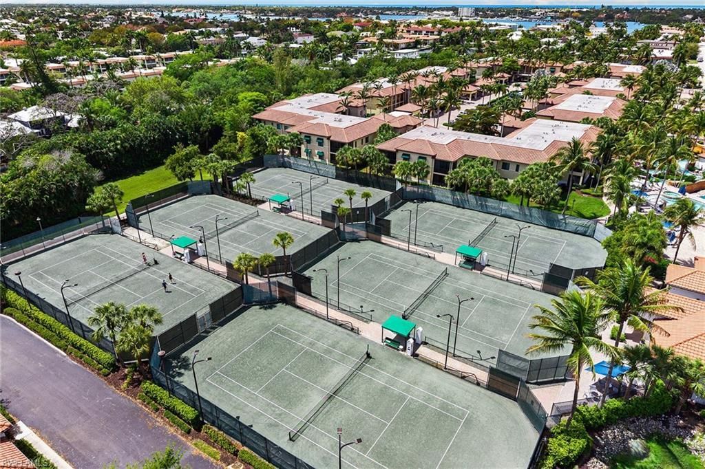 965 Sandpiper St, Unit J204, Naples, FL 34102 Photo