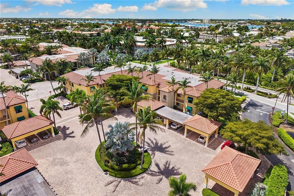 965 Sandpiper St, Unit J204, Naples, FL 34102 Photo