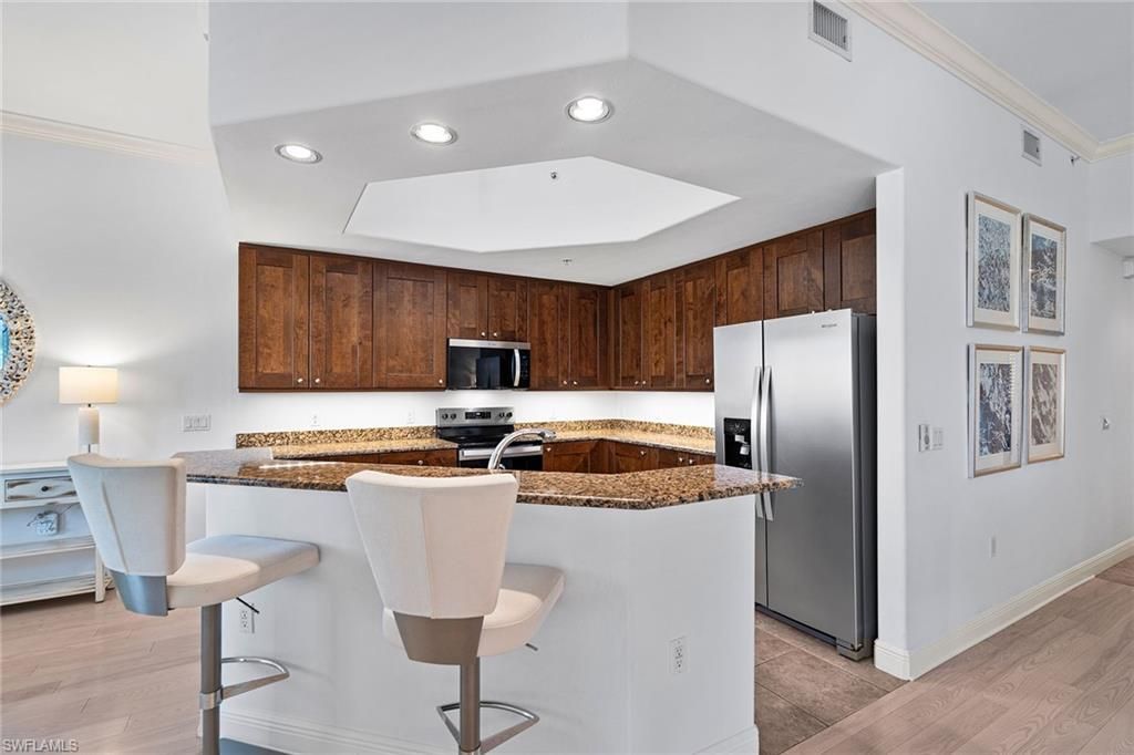 965 Sandpiper St, Unit J204, Naples, FL 34102 Photo