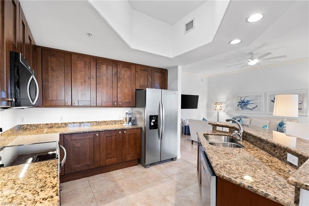 965 Sandpiper St, Unit J204, Naples, FL 34102 Photo