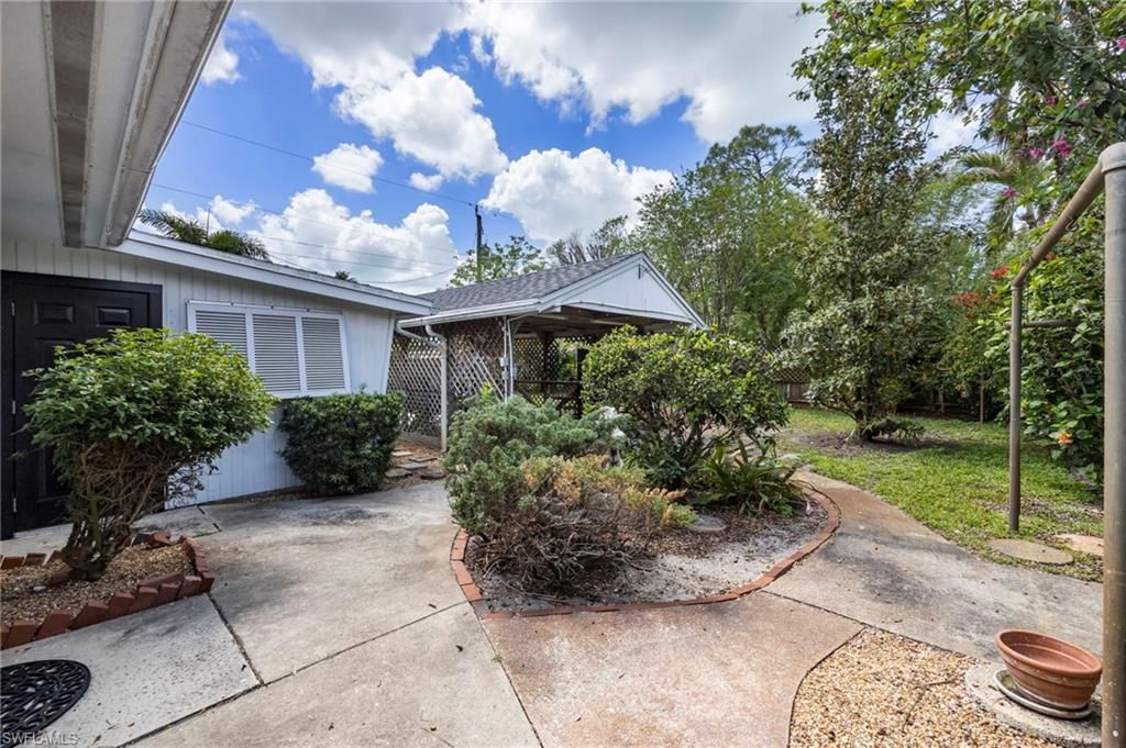 2261 11th St N, Naples, FL 34103 Photo