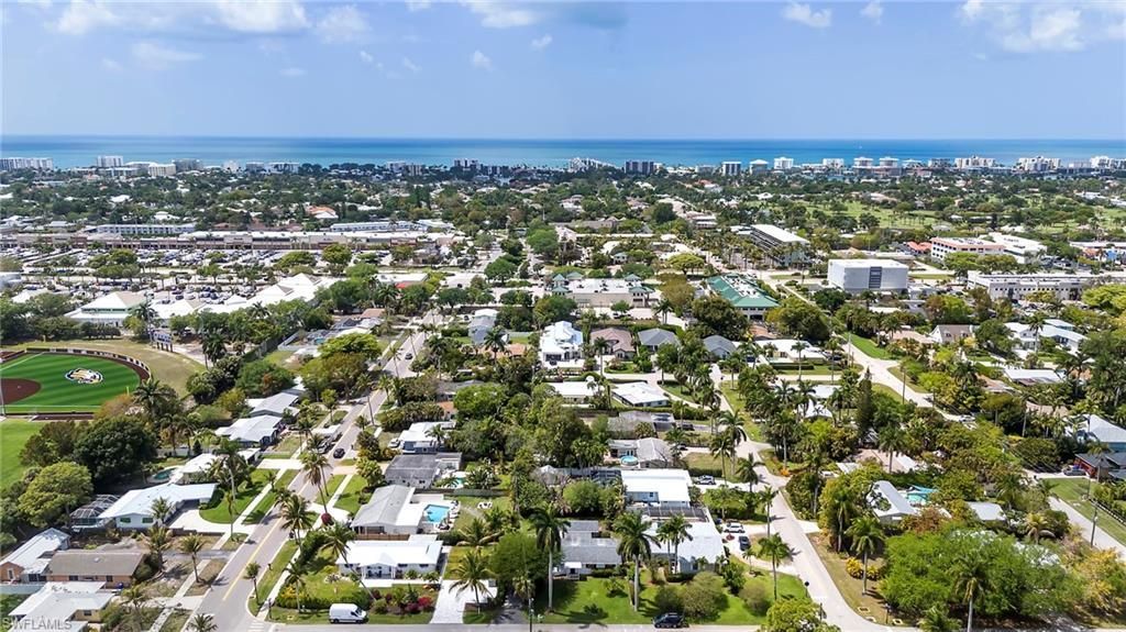 2261 11th St N, Naples, FL 34103 Photo