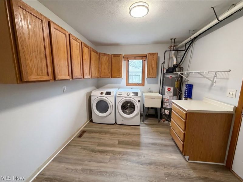 20710 Miller Avenue, Cleveland, OH 44119 Photo 10