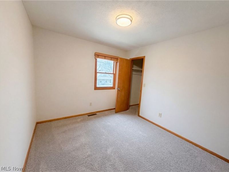 20710 Miller Avenue , Cleveland, OH 44119 Photo 14