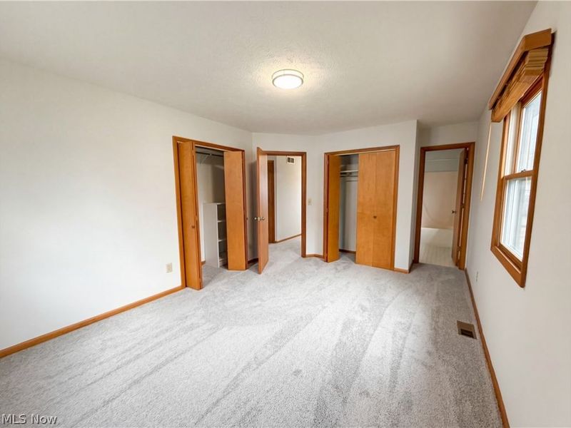 20710 Miller Avenue, Cleveland, OH 44119 Photo 4