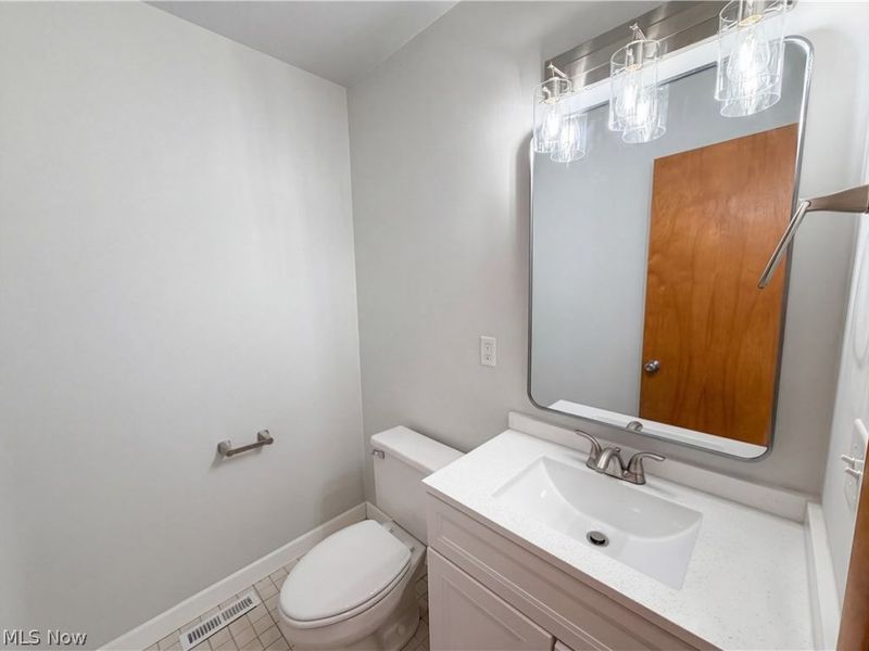 20710 Miller Avenue , Cleveland, OH 44119 Photo 9