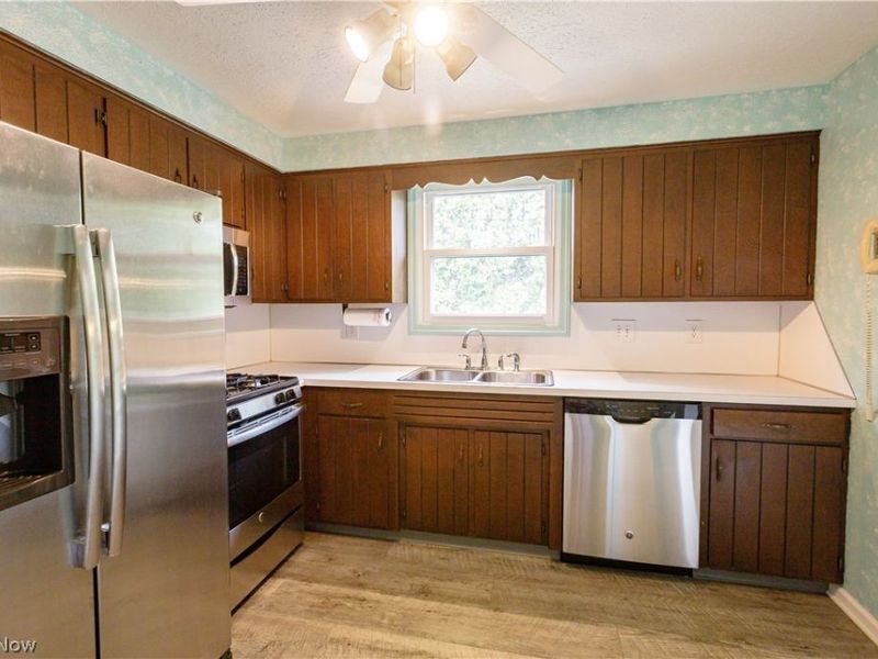 5383 Vermouth Street NW, North Canton, OH 44720 Photo 10