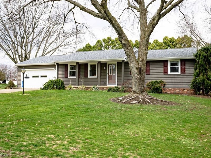 5383 Vermouth Street NW, North Canton, OH 44720 Photo 2